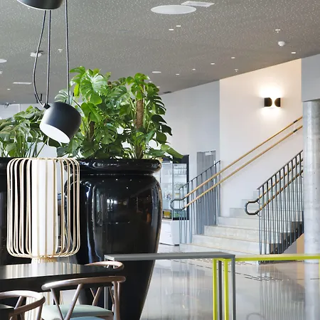 Hotel Comfort Hotel Bergen Airport 3*