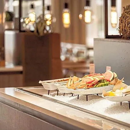 Comfort Hotel Bergen Airport 3*
