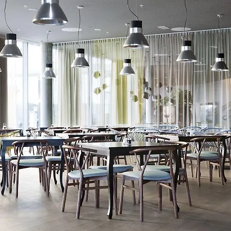 Hotel Comfort Hotel Bergen Airport 3*