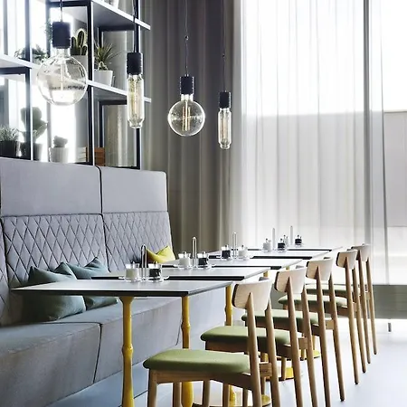 Comfort Hotel Bergen Airport Hotel 3*